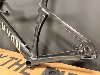 Used Canyon Aeroad CFR Disc Frame and Brake Kit 2026 Frameset 2026 Road & Gravel, Black — image 13 of 18