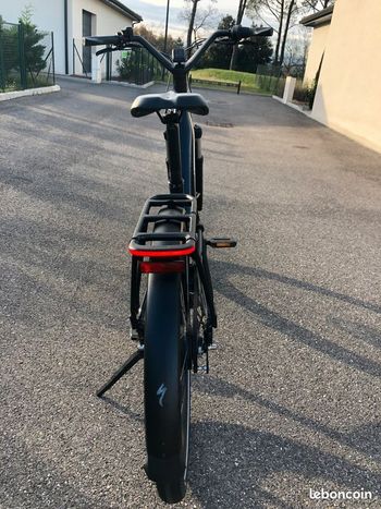 Used Specialized Specialized Como 3.0 IGH 2024 Urban — image 4 of 10