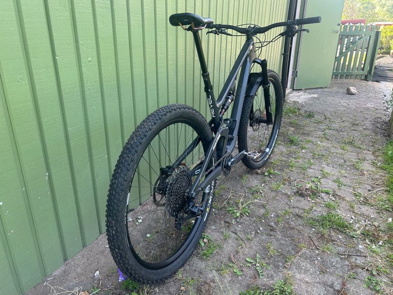 Used Revel Ranger v1 GX Eagle 2023 2023 Mountainbike — image 3 of 6