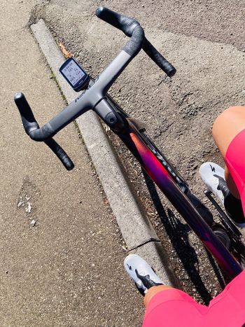 Used Specialized Tarmac Shimano Dura Ace Di2 2024 Road & Gravel — image 3 of 3