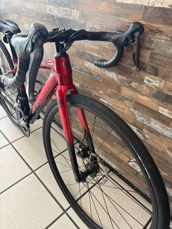 Used Trek Domane AL 2 Gen 4 2026 2026 Road & Gravel — image 3 of 10