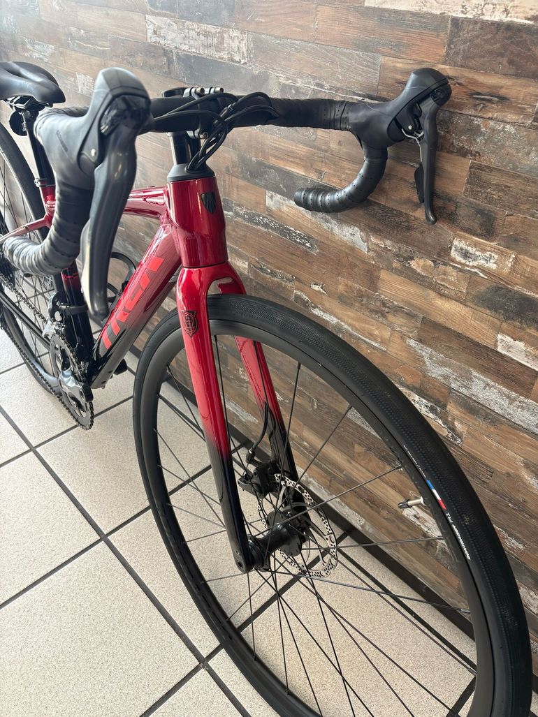 Used Trek Domane AL 2 Gen 4 2026 2026 Road & Gravel — image 3 of 10