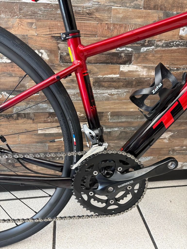 Used Trek Domane AL 2 Gen 4 2026 2026 Road & Gravel — image 2 of 10