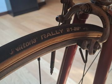 Used Vetta Custom Campagnolo Veloce 1970 Road & Gravel, Red — image 6 of 7