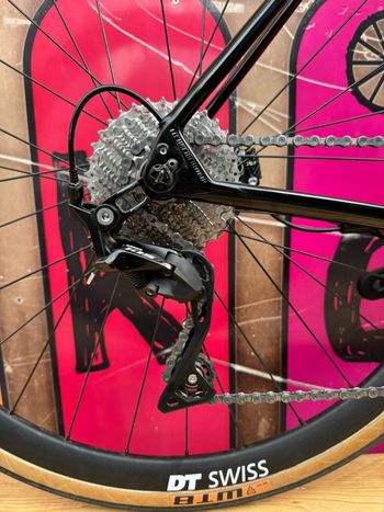 Used Focus PARALANE² 9.5 2022 2022 Road & Gravel, Black — image 8 of 13