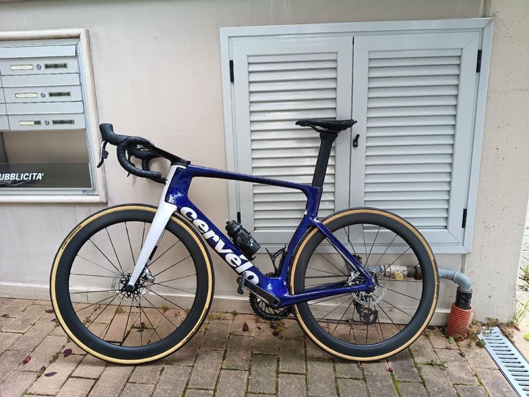 Used Cervélo S5 Red eTap AXS 2024 2024 Road & Gravel — image 1 of 7