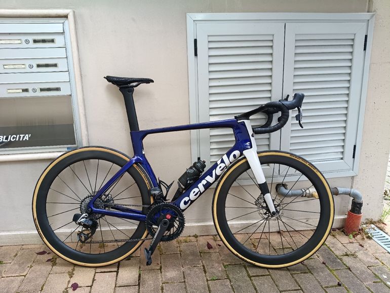 Used Cervélo S5 Red eTap AXS 2024 2024 Road & Gravel — image 2 of 7
