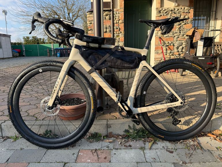 Used Scott Addict Gravel 20 2025 2025 Road & Gravel — image 2 of 3