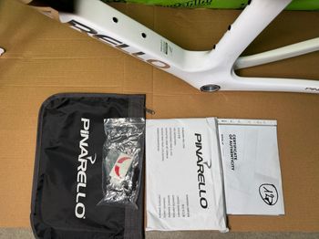 Used Pinarello F7 ULTEGRA Di2 2025 Frameset 2025 Road & Gravel, Black — image 6 of 6