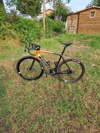 Used Trek Émonda SL 7 2021 2021 Road & Gravel — image 2 of 10