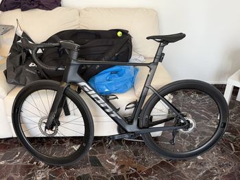 Giant Propel Advanced 1 2027 2027 Route & Gravel d'occasion