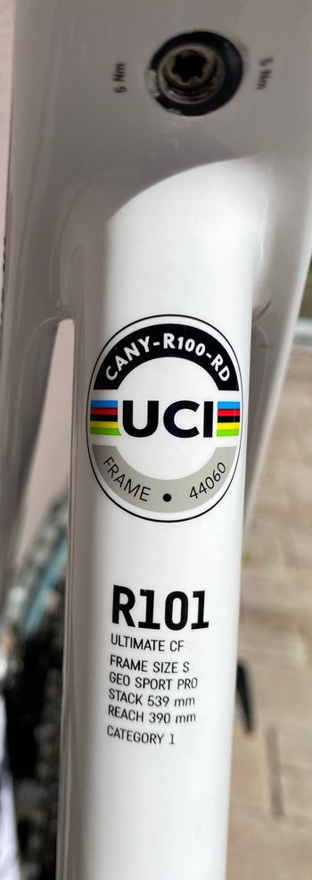 Used Canyon Ultimate CF 7 Di2 A.50 2026 2026 Road & Gravel — image 12 of 19