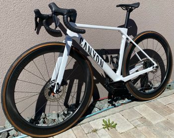Used Canyon Ultimate CF 7 Di2 A.50 2026 2026 Road & Gravel — image 2 of 19