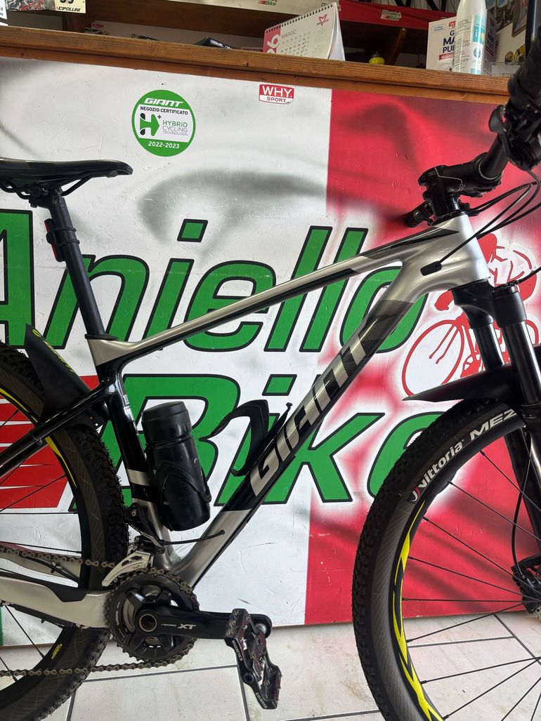Used Giant XTC Advanced 29 1 2019 2019 Mountainbike, Light Gray — image 2 of 13