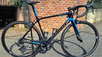 Brugt Giant TCR Advanced SL 2-KOM 2018 2018 Road & Gravel — billede 1 af 5