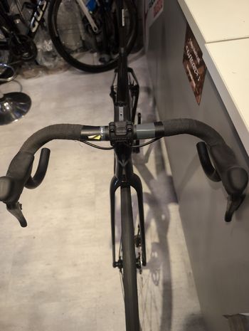 Used Wilier Filante Shimano 105 Di2 2025 Road & Gravel — image 6 of 6