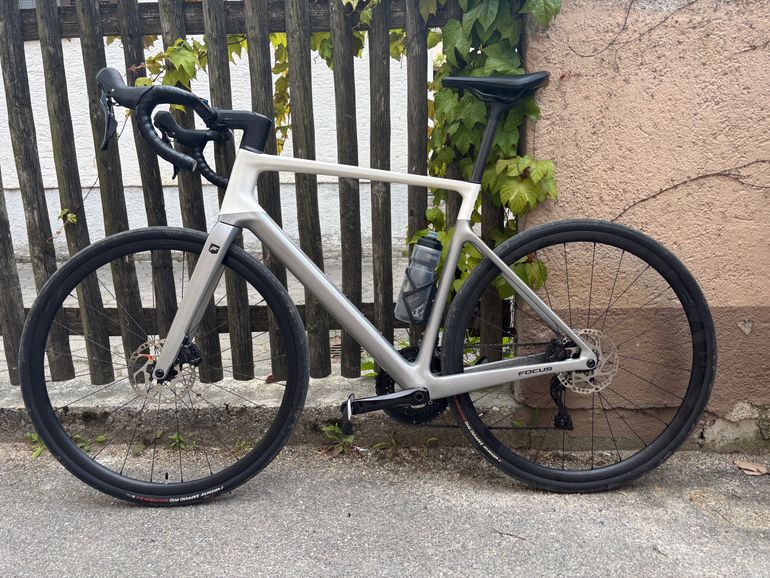 Used Focus PARALANE 8.7 2024 2024 Road & Gravel — image 1 of 4