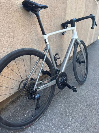 Used Focus PARALANE 8.7 2024 2024 Road & Gravel — image 3 of 4