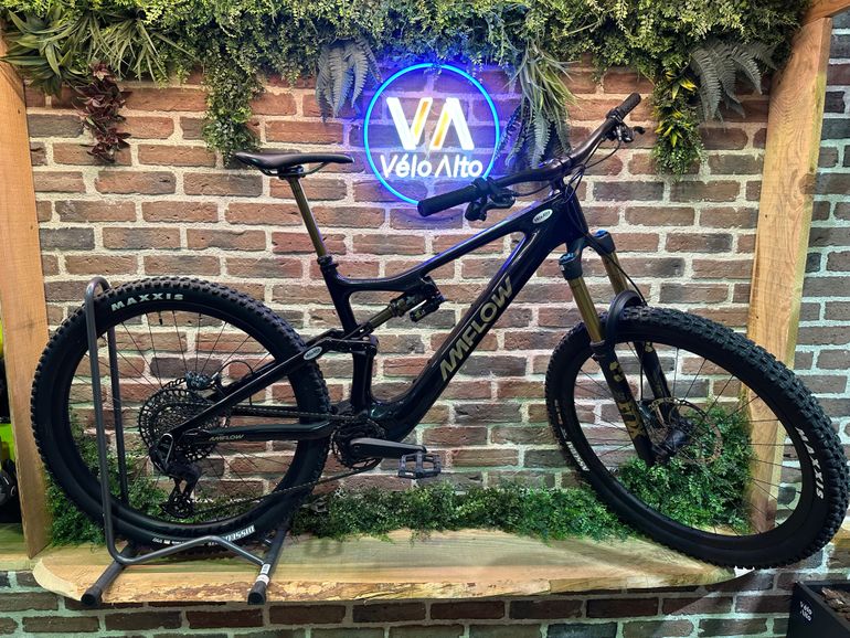 Used Amflow PL Carbon Pro (800Wh) 2025 2025 Mountainbike — image 1 of 4