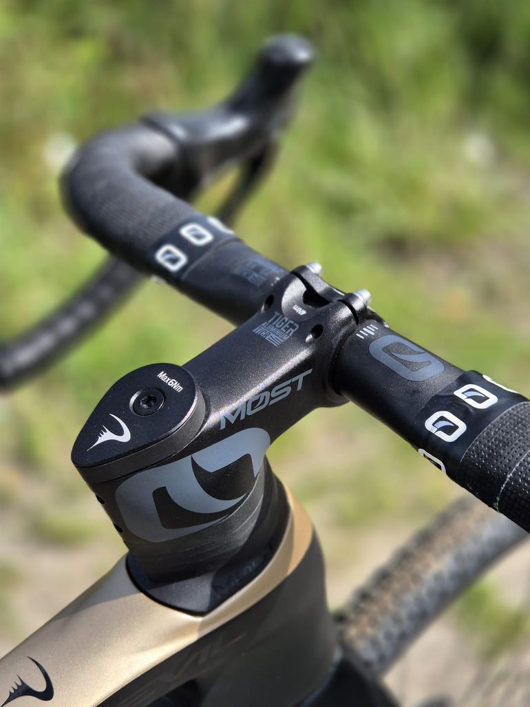 Used Pinarello GREVIL F7 - CAMPAGNOLO EKAR 2023 2023 Road & Gravel, Black — image 4 of 5