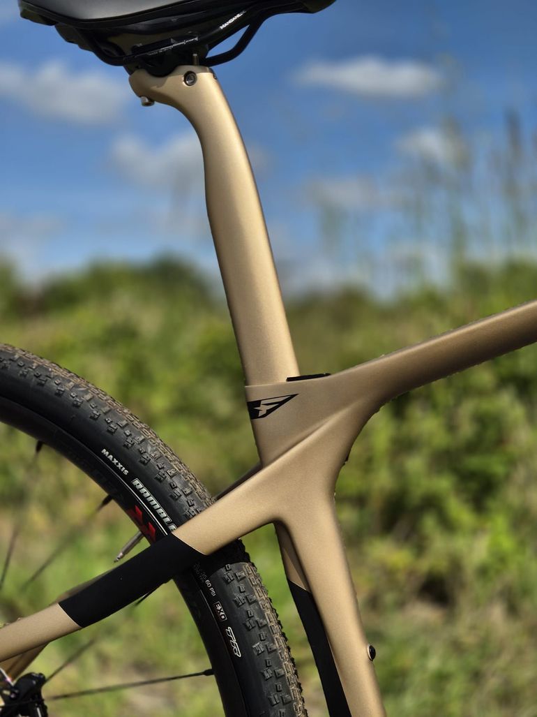Used Pinarello GREVIL F7 - CAMPAGNOLO EKAR 2023 2023 Road & Gravel, Black — image 3 of 5