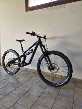 Used Canyon Torque Mullet CF 8 2025 2025 Mountainbike, Black, 29, 27.5 — image 5 of 5