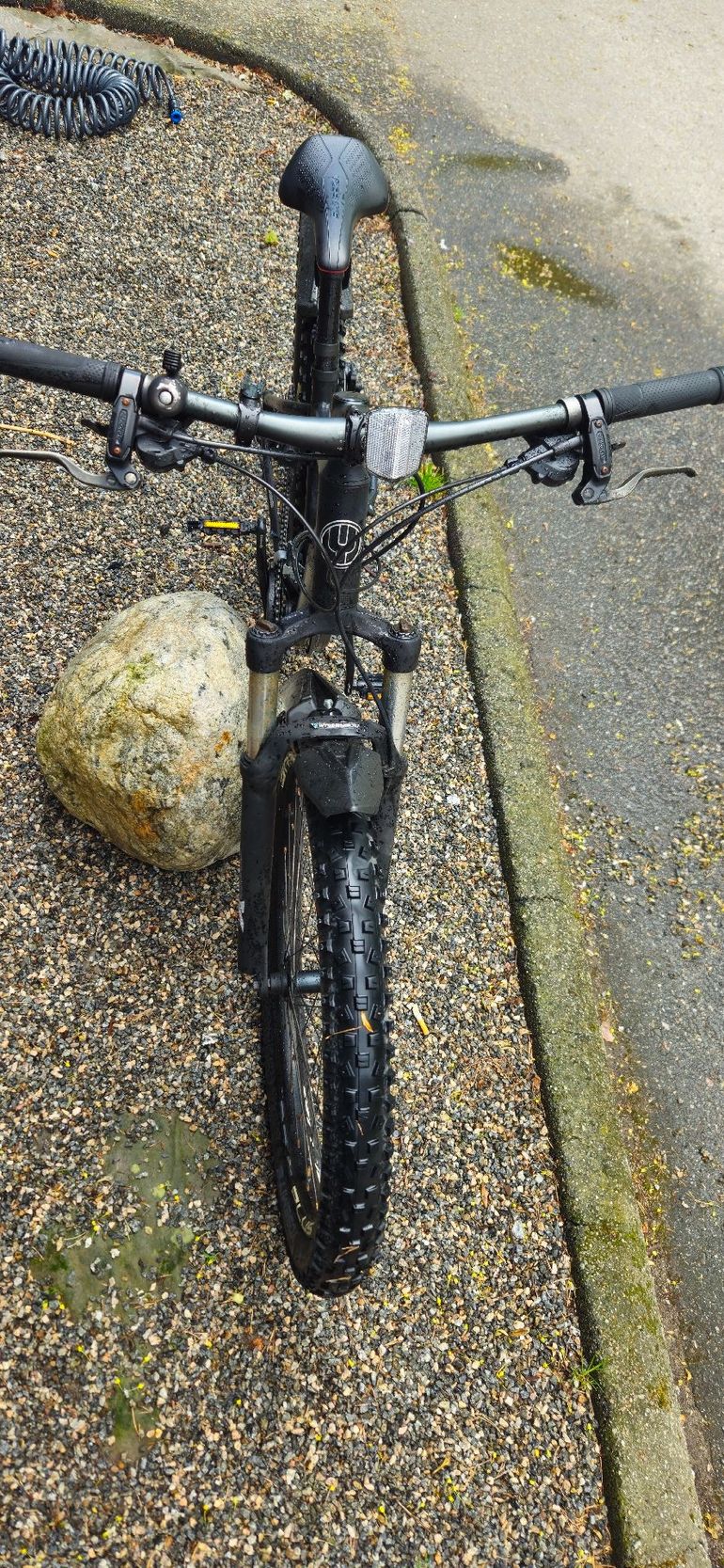 Used yosemite Yosemite Custom Shimano Tourney 2024 Mountainbike, Black — image 11 of 13