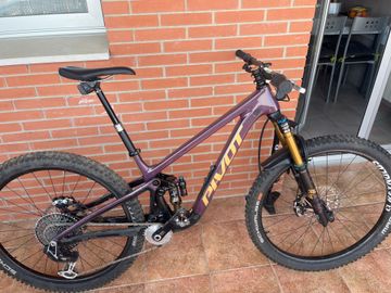 Brugt Pivot Trailcat LT Team XX Eagle Transmission w/ Carbon Wheels 2025 2025 MTB
