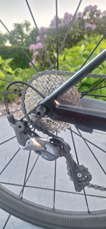 Used BMC Teammachine SLR02 TWO 2018 2018 Road & Gravel — image 3 of 10