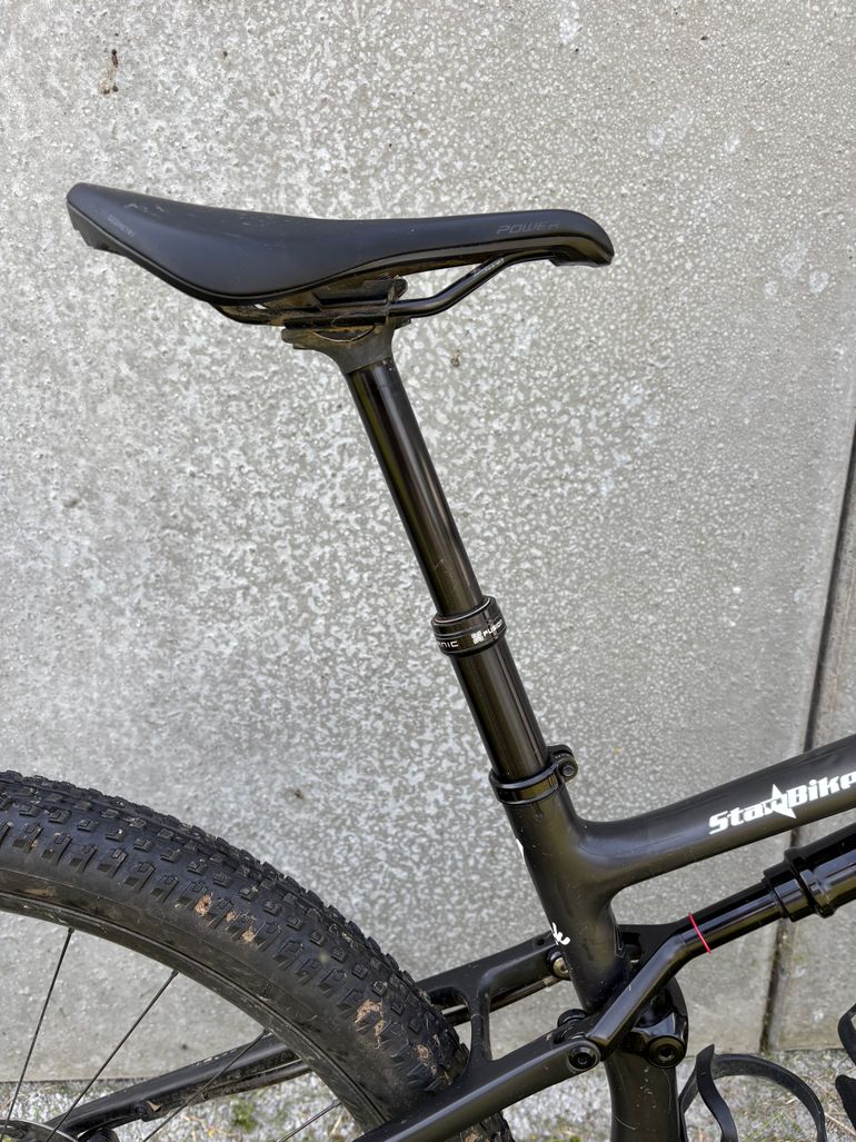 Specialized Epic Expert 2023 2023 Mountainbike d'occasion — image 3 sur 4