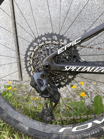 Used Specialized Epic Expert 2023 2023 Mountainbike, Black, 29 — image 4 of 4