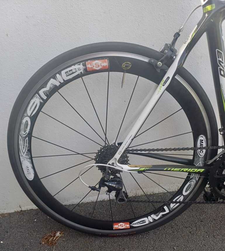 Used Merida Scultura CF 904 2014 2014 Road & Gravel, White — image 4 of 4