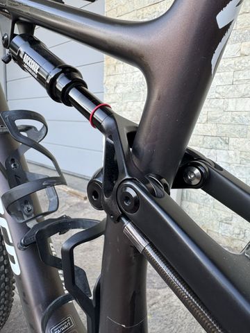Specialized Epic Pro 2022 2022 Mountainbike d'occasion — image 24 sur 33