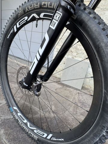 Specialized Epic Pro 2022 2022 Mountainbike d'occasion — image 23 sur 33