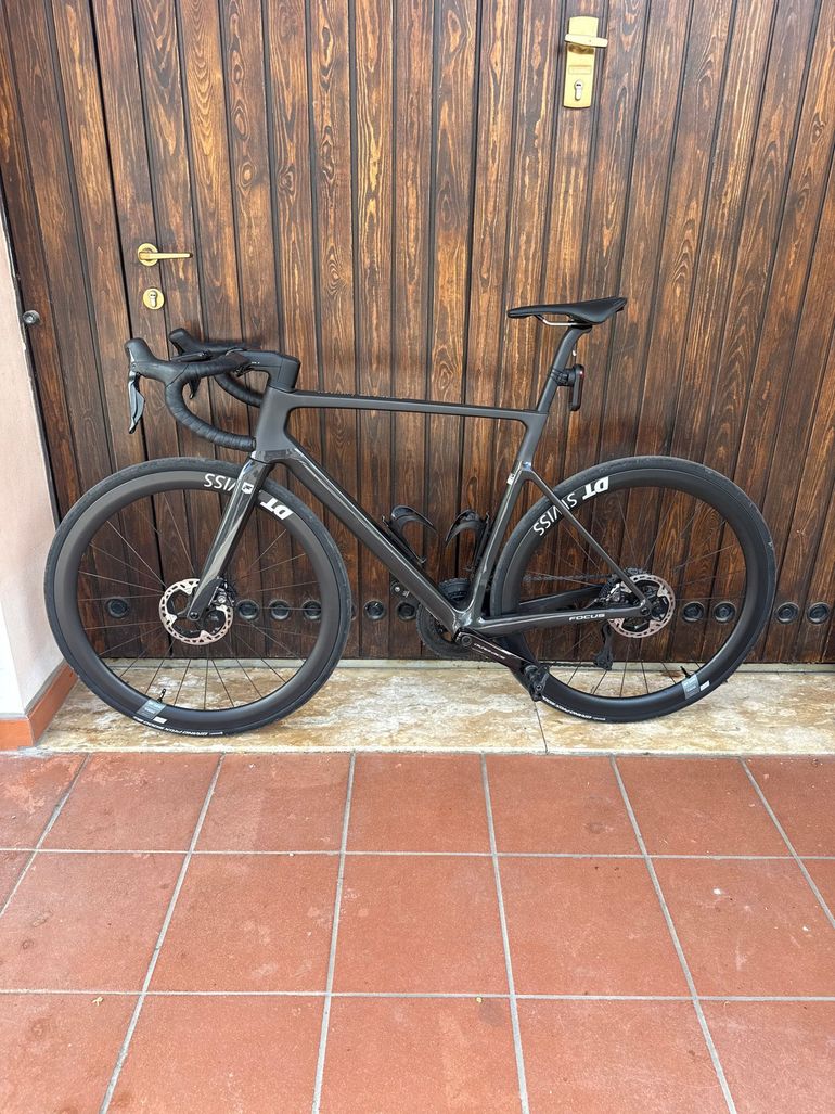 Used Focus IZALCO MAX 9.9 2024 2024 Road & Gravel, Nero — image 2 of 5