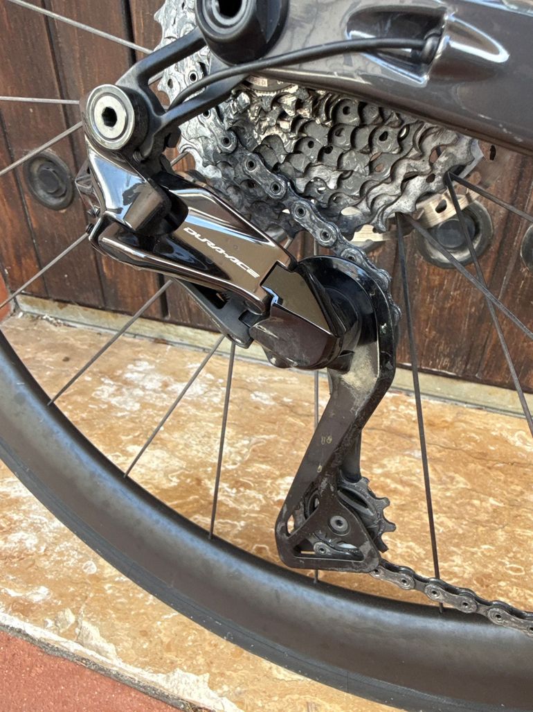 Used Focus IZALCO MAX 9.9 2024 2024 Road & Gravel, Nero — image 4 of 5