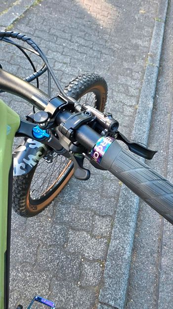 Used CUBE Cube Stereo 140 SL 2022 Mountainbike, Green — image 15 of 32