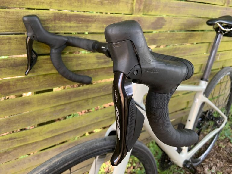 Used Cannondale Synapse Carbon 2 LE 2023 2023 Road & Gravel, Light Gray — image 9 of 9