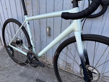 Used Specialized Aethos Expert 2021 2021 Road & Gravel — image 3 of 6