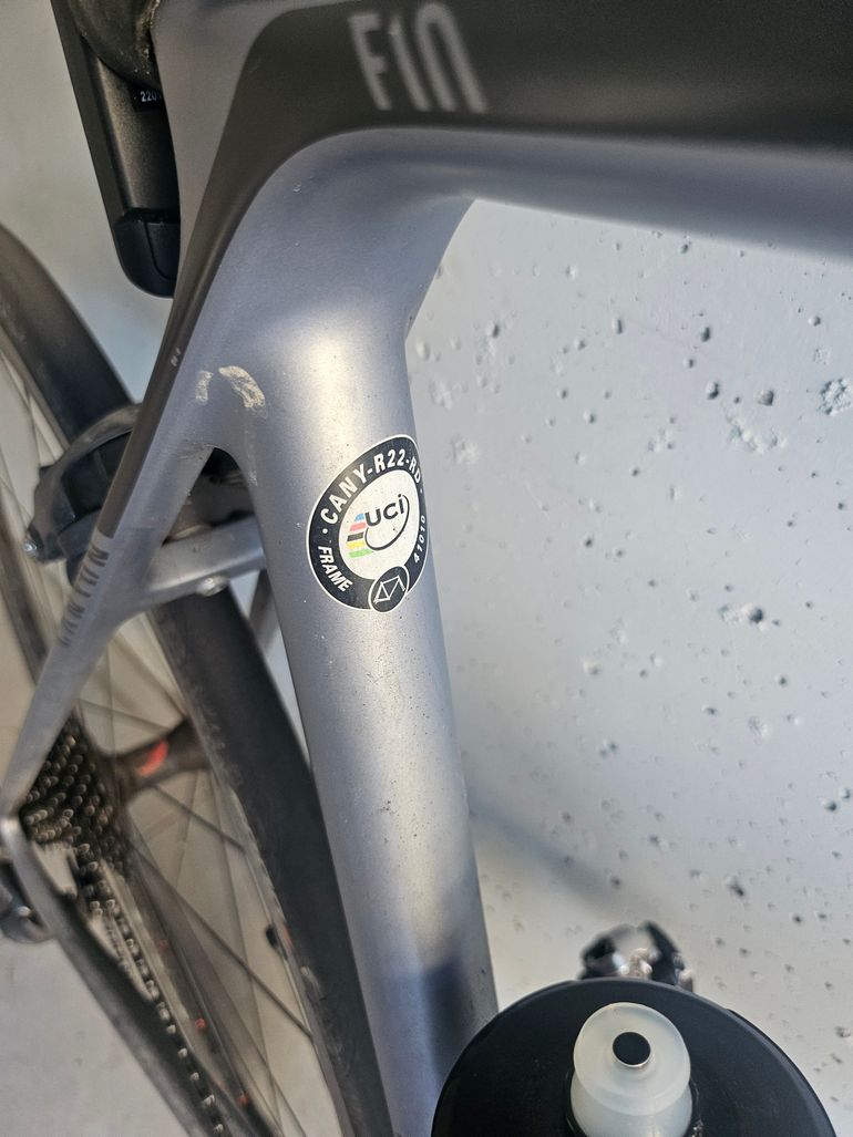 Used Canyon Ultimate CF SL 8.0 2019 2019 Road & Gravel — image 6 of 10