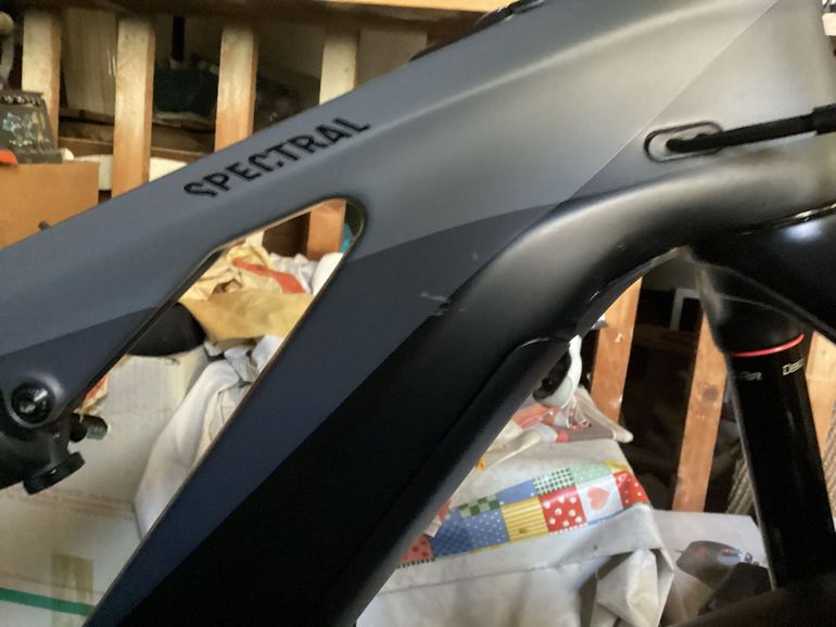 Used Canyon Spectral:ON CF 6 2021 2021 Mountainbike, Light Gray, 29, 27.5 — image 6 of 7