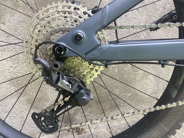 Used Canyon Spectral:ON CF 6 2021 2021 Mountainbike, Light Gray, 29, 27.5 — image 3 of 7