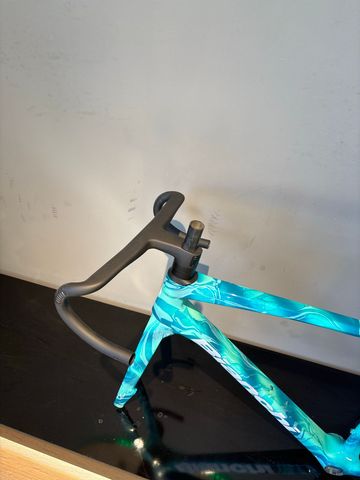 Brugt Bianchi Specialissima RC Founder Edition 2026 Frameset 2026 Road & Gravel — billede 7 af 10