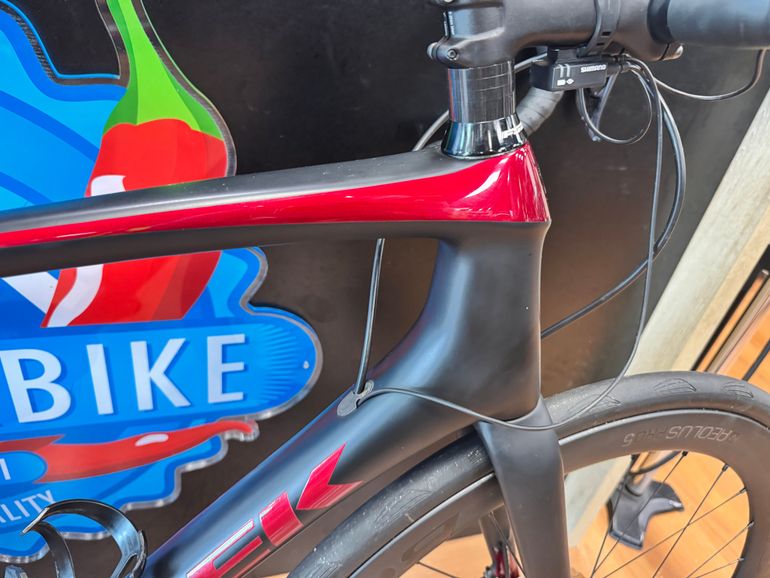 Used Trek Émonda SLR 7 Disc 2020 2020 Road & Gravel — image 3 of 30