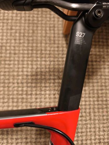 Used Canyon Canyon Aeroad CF SLX 9.0 Frameset (L) Frameset 2019 Road & Gravel, Red — image 6 of 9