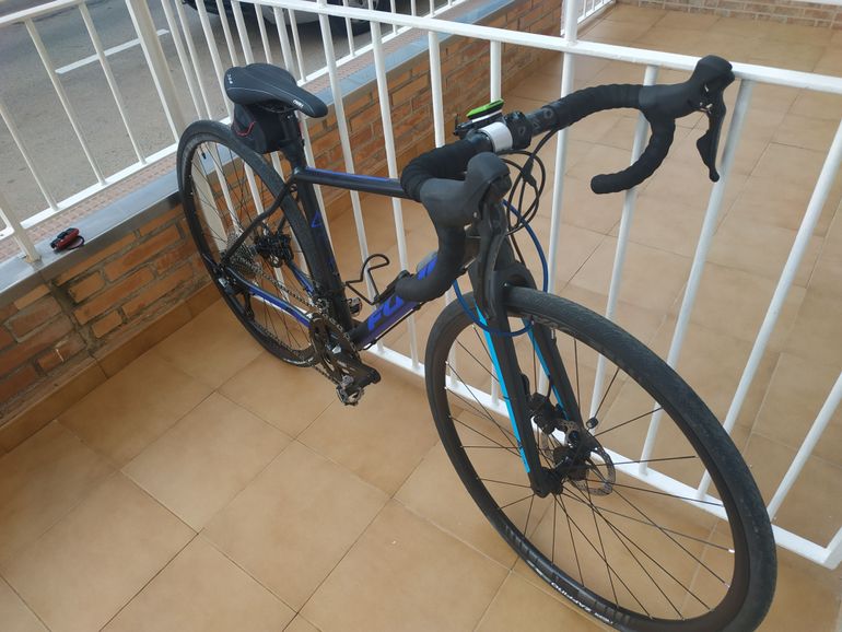Used Fuji Fuji 2020 Road & Gravel, Blue — image 1 of 4