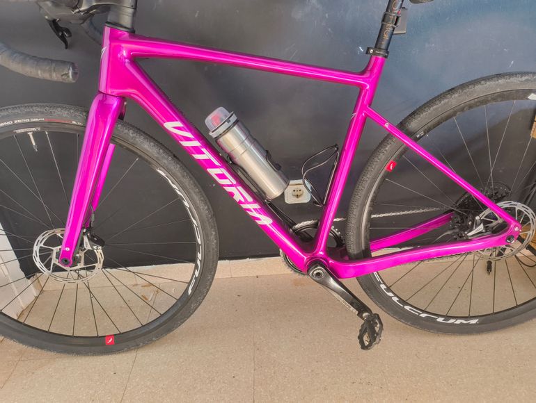 Used Vitoria Explora Patagonia 2024 Road & Gravel, Morado — image 2 of 8