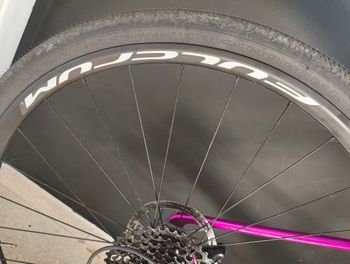 Used Vitoria Explora Patagonia 2024 Road & Gravel, Morado — image 7 of 8