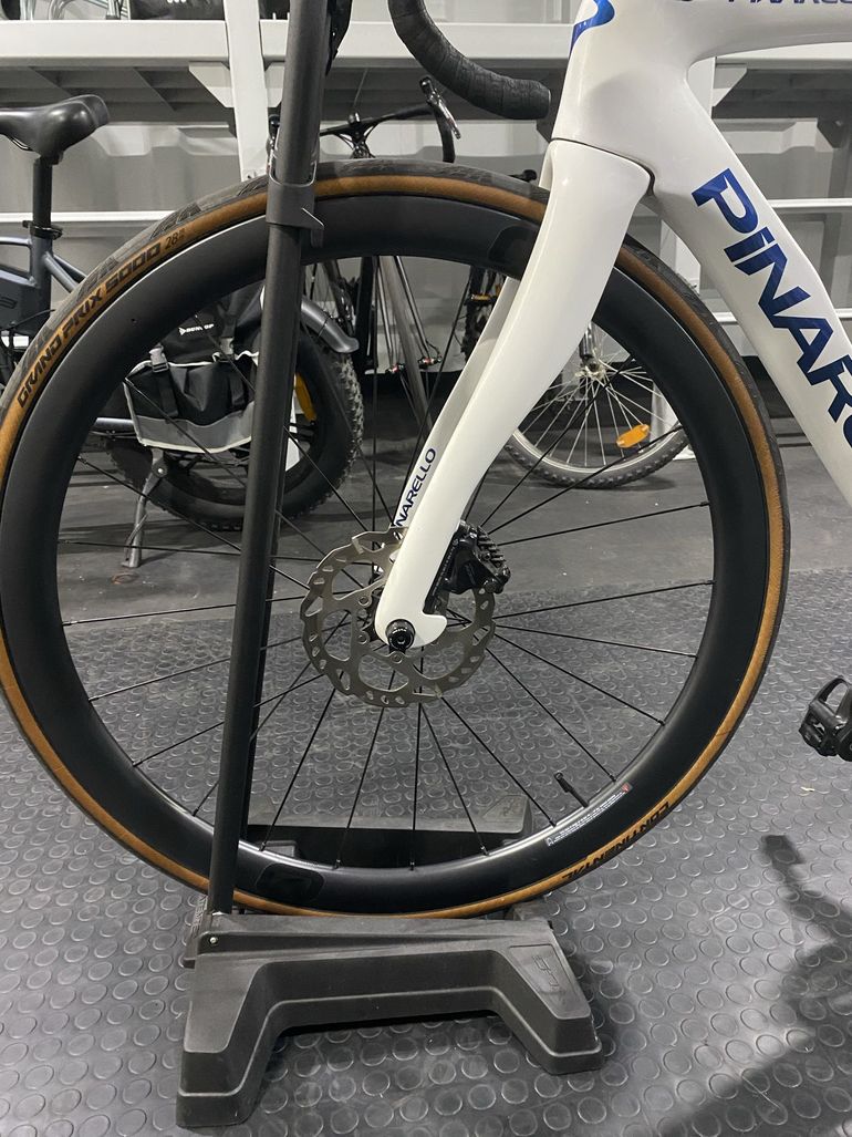 Used pinarello F5 Pinarello F5 Custom Shimano 105 Di2 2025 Road & Gravel, White — image 10 of 10