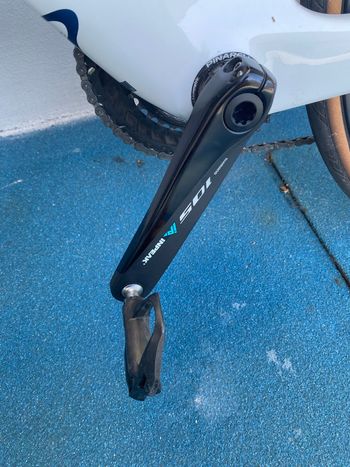 Used pinarello F5 Pinarello F5 Custom Shimano 105 Di2 2025 Road & Gravel — image 2 of 4